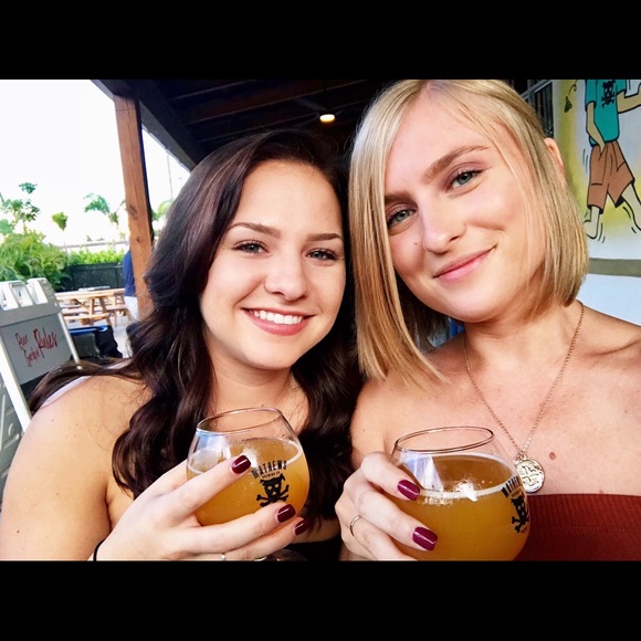 Meet your Posher, Korrie - Picture 4 of 6